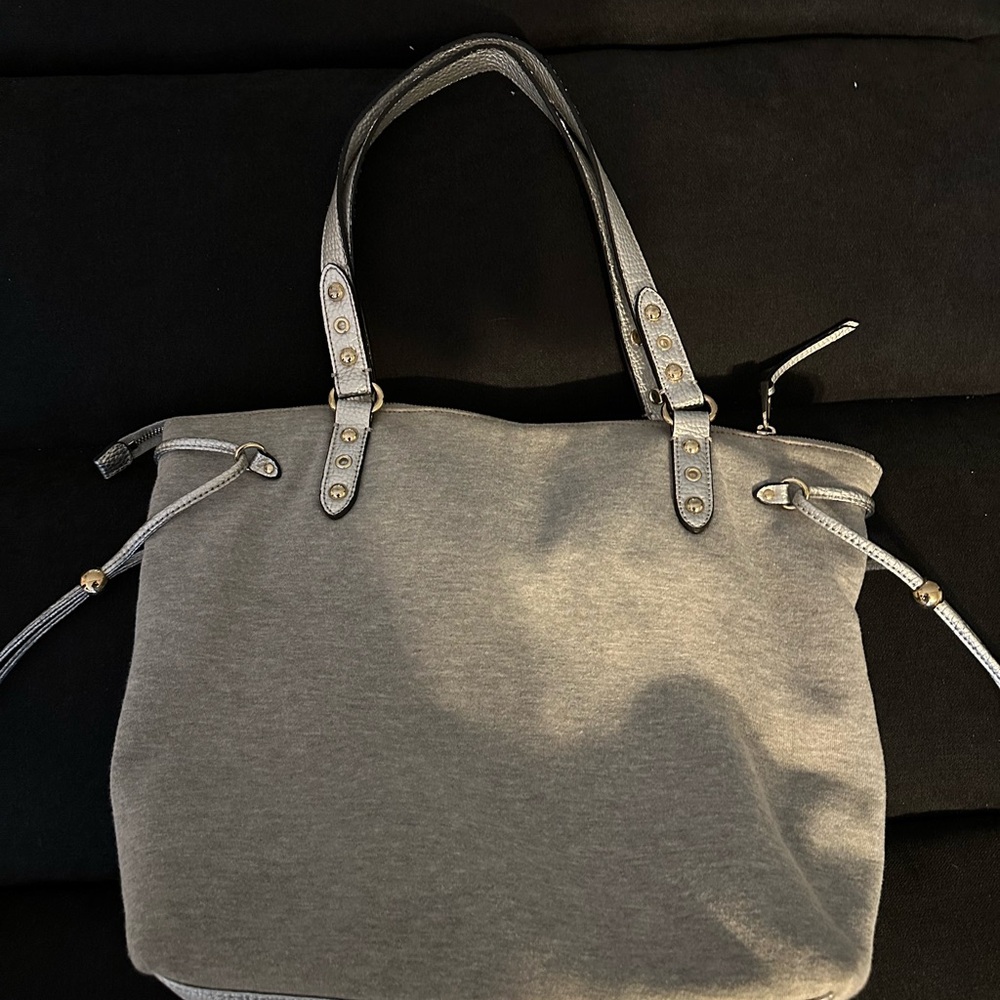 Juicy Couture Charcoal Tote Bag - Picture 2 of 2